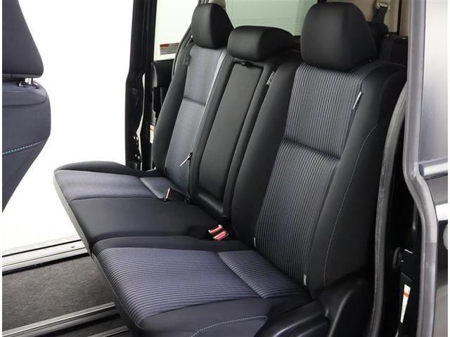 ヴォクシー ZS フルセグ メモリーナビ DVD再生 後席モニター バックカメラ ETC 両側電動スライド LEDヘッドランプ ウオークスルー 乗車定員8人 3列シート ワンオーナー フルエアロ アイドリングストップ(12枚目)