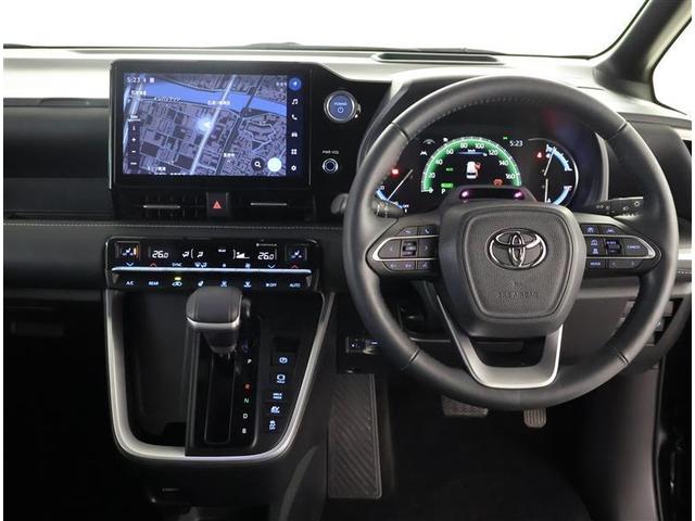 ノア ハイブリッドＳ－Ｚ　フルセグ　メモリーナビ　ＤＶＤ再生　後席モニター　バックカメラ　衝突被害軽減システム　ＥＴＣ　ドラレコ　両側電動スライド　ＬＥＤヘッドランプ　乗車定員７人　３列シート　ワンオーナー（4枚目）