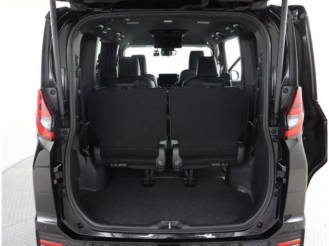 ノア ハイブリッドＳ－Ｚ　フルセグ　メモリーナビ　ＤＶＤ再生　後席モニター　バックカメラ　衝突被害軽減システム　ＥＴＣ　ドラレコ　両側電動スライド　ＬＥＤヘッドランプ　乗車定員７人　３列シート　ワンオーナー（14枚目）