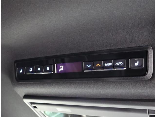 ノア ハイブリッドＳ－Ｚ　フルセグ　メモリーナビ　ＤＶＤ再生　後席モニター　バックカメラ　衝突被害軽減システム　ＥＴＣ　ドラレコ　両側電動スライド　ＬＥＤヘッドランプ　乗車定員７人　３列シート　ワンオーナー（20枚目）