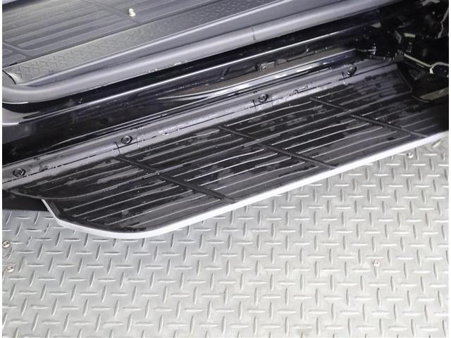 ノア ハイブリッドＳ－Ｚ　フルセグ　メモリーナビ　ＤＶＤ再生　後席モニター　バックカメラ　衝突被害軽減システム　ＥＴＣ　ドラレコ　両側電動スライド　ＬＥＤヘッドランプ　乗車定員７人　３列シート　ワンオーナー（30枚目）