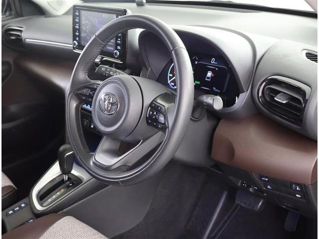 ヤリスクロス ハイブリッドＺ　フルセグ　メモリーナビ　ＤＶＤ再生　バックカメラ　衝突被害軽減システム　ＥＴＣ　ドラレコ　ＬＥＤヘッドランプ　ワンオーナー（14枚目）