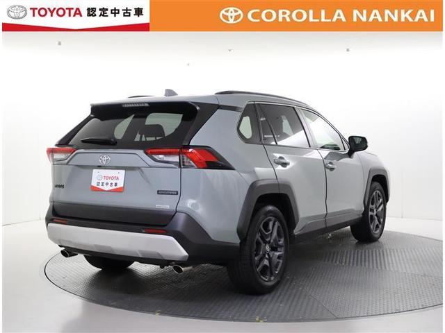 リアはシンプルでスタイリッシュなデザインです。