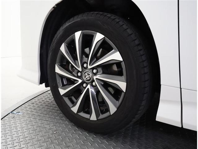 ヴォクシー Ｓ－Ｚ　フルセグ　メモリーナビ　ＤＶＤ再生　バックカメラ　衝突被害軽減システム　ＥＴＣ　両側電動スライド　ＬＥＤヘッドランプ　乗車定員７人　３列シート　ワンオーナー（16枚目）