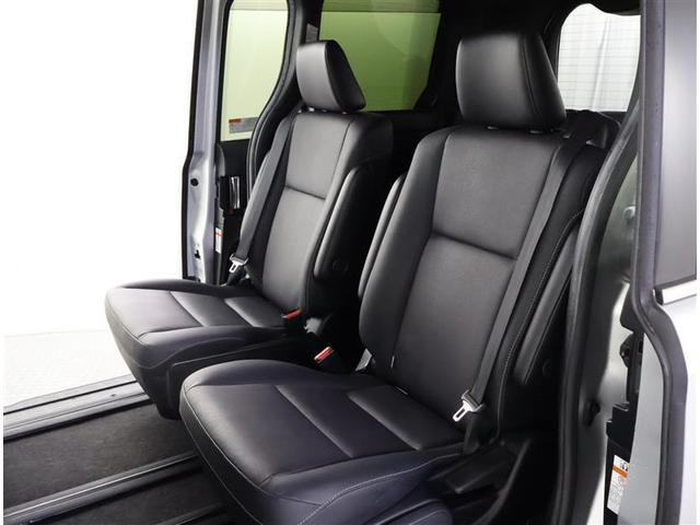 エスクァイア ハイブリッドＧｉ　フルセグ　メモリーナビ　ＤＶＤ再生　後席モニター　バックカメラ　衝突被害軽減システム　ＥＴＣ　両側電動スライド　ＬＥＤヘッドランプ　乗車定員７人　３列シート　ワンオーナー　フルエアロ（13枚目）