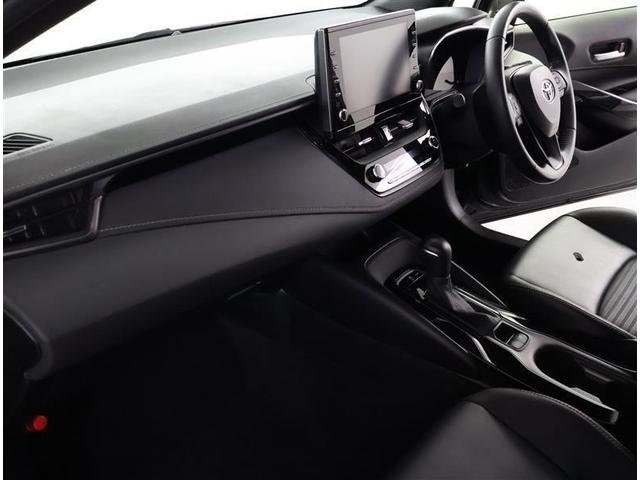 ���ꊴ�̂���������ꂽ�f�U�C���̃C���p�l�B����p�l�����h���C�o�[�𒆐S�Ƃ����z�u�ł��B