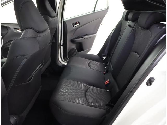 プリウス Ｓ　フルセグ　メモリーナビ　ＤＶＤ再生　バックカメラ　衝突被害軽減システム　ＥＴＣ　ＬＥＤヘッドランプ（12枚目）