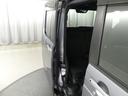 両側電動スライドドアのスイッチ付です。車内からもスイッチひとつで楽にドアの開閉が可能です。電動なので開閉時に力を使う必要がなく、半ドアになることもありません!