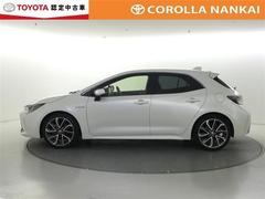 広々とした車内空間に優れた燃費性能。更にデザインも上質で人気のお車です！ 2