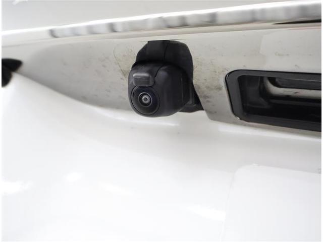 ノア ハイブリッドＳｉ　ダブルバイビーＩＩＩ　フルセグ　メモリーナビ　ＤＶＤ再生　後席モニター　バックカメラ　衝突被害軽減システム　ＥＴＣ　ドラレコ　両側電動スライド　ＬＥＤヘッドランプ　乗車定員７人　３列シート　ワンオーナー　フルエアロ（8枚目）