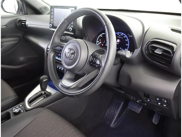 ヤリスクロス ハイブリッドＺ　４ＷＤ　フルセグ　メモリーナビ　バックカメラ　衝突被害軽減システム　ＥＴＣ　ＬＥＤヘッドランプ　ワンオーナー（15枚目）