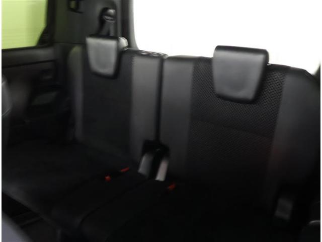 ヴォクシー ハイブリッドZS 煌III フルセグ メモリーナビ DVD再生 後席モニター バックカメラ 衝突被害軽減システム ETC 両側電動スライド LEDヘッドランプ 乗車定員7人 3列シート ワンオーナー フルエアロ(14枚目)