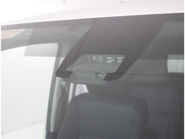 ヴォクシー ZS 煌II フルセグ メモリーナビ DVD再生 後席モニター バックカメラ 衝突被害軽減システム ETC 両側電動スライド LEDヘッドランプ ウオークスルー 乗車定員7人 3列シート ワンオーナー フルエアロ(10枚目)