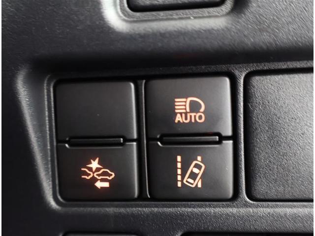 ヴォクシー ハイブリッドＺＳ　煌ＩＩＩ　フルセグ　メモリーナビ　ＤＶＤ再生　衝突被害軽減システム　ＥＴＣ　両側電動スライド　ＬＥＤヘッドランプ　乗車定員７人　３列シート　ワンオーナー　フルエアロ（9枚目）