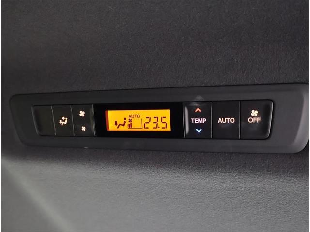 ノア Ｇ　フルセグ　メモリーナビ　ＤＶＤ再生　バックカメラ　衝突被害軽減システム　ＥＴＣ　両側電動スライド　ＬＥＤヘッドランプ　ウオークスルー　乗車定員７人　３列シート　ワンオーナー　アイドリングストップ（21枚目）