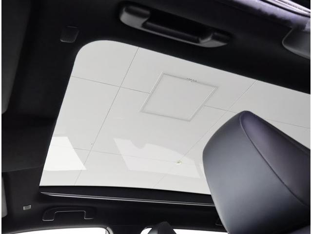 カローラクロス ハイブリッド　Ｚ　サンルーフ　フルセグ　メモリーナビ　ＤＶＤ再生　バックカメラ　衝突被害軽減システム　ＥＴＣ　ＬＥＤヘッドランプ　ワンオーナー（16枚目）