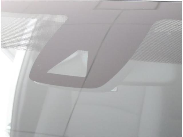 �T�|�J�[�́A����^�]�҂��܂߂����ׂẴh���C�o�[�ɂ���ʎ��̂̔����h�~�E��Q�y���΍�̈�Ƃ��āA������������V���������Ԉ��S�R���Z�v�g�ł��B�ڂ����͔̔��X�X�^�b�t�܂ł������˂��������B