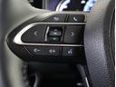 ステアリングスイッチ付き。前方から目を離すことなく操作することが可能です。