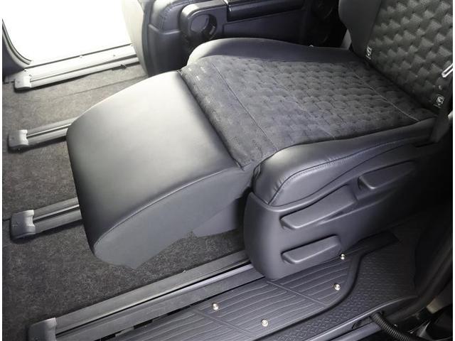 ヴォクシー ハイブリッドＳ－Ｚ　フルセグ　メモリーナビ　ＤＶＤ再生　後席モニター　バックカメラ　衝突被害軽減システム　ＥＴＣ　両側電動スライド　ＬＥＤヘッドランプ　乗車定員７人　３列シート　ワンオーナー（24枚目）