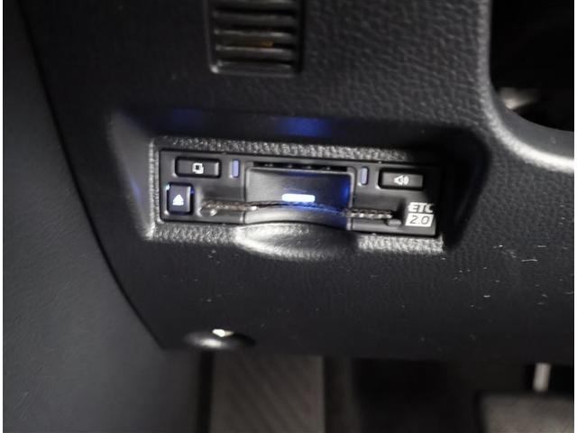 ヴォクシー ハイブリッドＳ－Ｚ　フルセグ　メモリーナビ　ＤＶＤ再生　後席モニター　バックカメラ　衝突被害軽減システム　ＥＴＣ　両側電動スライド　ＬＥＤヘッドランプ　乗車定員７人　３列シート　ワンオーナー（31枚目）