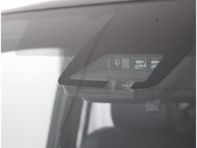 ノア Si ダブルバイビーII 4WD フルセグ メモリーナビ DVD再生 後席モニター バックカメラ 衝突被害軽減システム ETC 両側電動スライド LEDヘッドランプ ウオークスルー 乗車定員7人 3列シート ワンオーナー(9枚目)