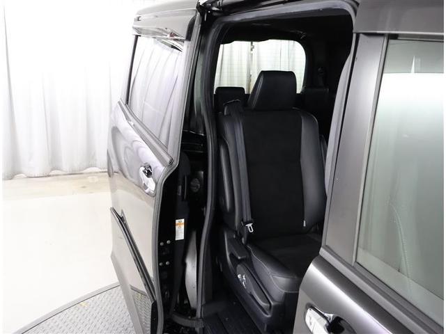 ノア Si ダブルバイビーII 4WD フルセグ メモリーナビ DVD再生 後席モニター バックカメラ 衝突被害軽減システム ETC 両側電動スライド LEDヘッドランプ ウオークスルー 乗車定員7人 3列シート ワンオーナー(24枚目)