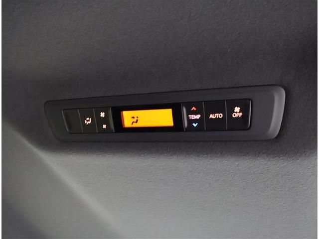 ヴォクシー ハイブリッドＺＳ　煌ＩＩＩ　フルセグ　メモリーナビ　ＤＶＤ再生　バックカメラ　衝突被害軽減システム　ＥＴＣ　両側電動スライド　ＬＥＤヘッドランプ　乗車定員７人　３列シート　ワンオーナー　フルエアロ（21枚目）