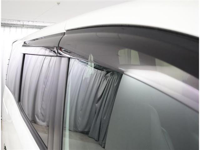 ヴォクシー ハイブリッドＺＳ　煌ＩＩＩ　フルセグ　メモリーナビ　ＤＶＤ再生　バックカメラ　衝突被害軽減システム　ＥＴＣ　両側電動スライド　ＬＥＤヘッドランプ　乗車定員７人　３列シート　ワンオーナー　フルエアロ（28枚目）