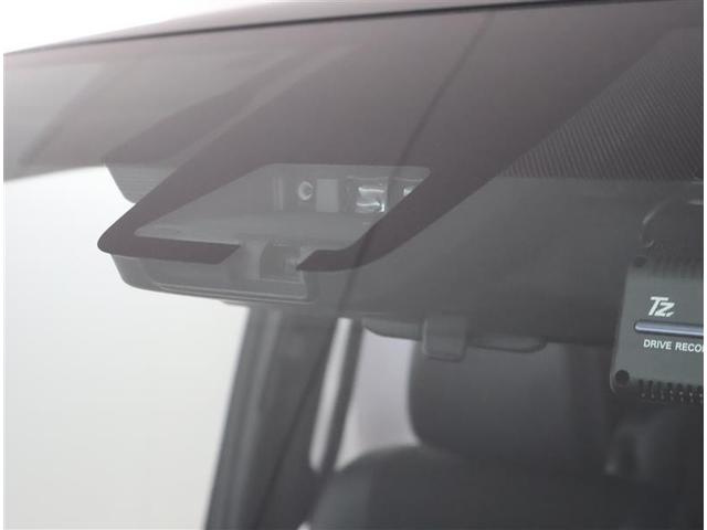 ノア ハイブリッドＳｉ　ダブルバイビーＩＩ　フルセグ　メモリーナビ　ＤＶＤ再生　バックカメラ　衝突被害軽減システム　ＥＴＣ　ドラレコ　両側電動スライド　ＬＥＤヘッドランプ　乗車定員７人　３列シート　フルエアロ（9枚目）