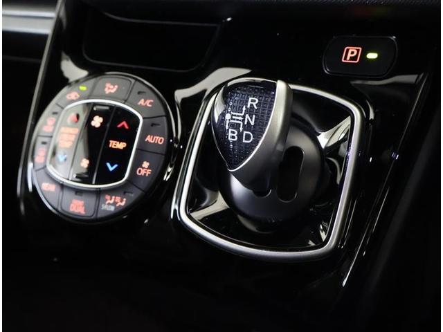 ノア ハイブリッドＳｉ　ダブルバイビーＩＩ　フルセグ　メモリーナビ　ＤＶＤ再生　バックカメラ　衝突被害軽減システム　ＥＴＣ　ドラレコ　両側電動スライド　ＬＥＤヘッドランプ　乗車定員７人　３列シート　フルエアロ（23枚目）