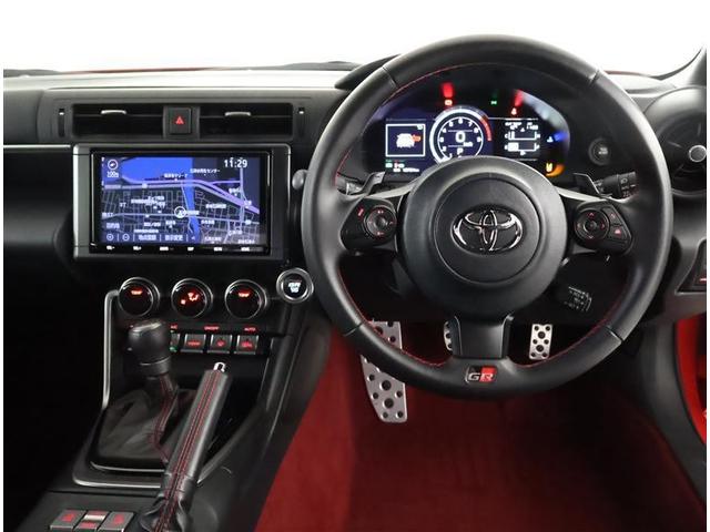 ＧＲ８６ ＲＺ　フルセグ　メモリーナビ　ＤＶＤ再生　衝突被害軽減システム　ＥＴＣ　ドラレコ　ＬＥＤヘッドランプ　ワンオーナー　フルエアロ（4枚目）