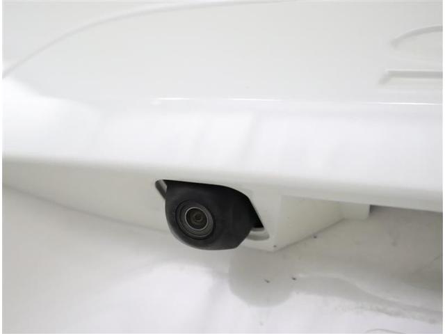 シエンタ Ｇ　クエロ　フルセグ　メモリーナビ　ＤＶＤ再生　後席モニター　バックカメラ　衝突被害軽減システム　ＥＴＣ　両側電動スライド　ＬＥＤヘッドランプ　乗車定員７人　３列シート　ワンオーナー　フルエアロ（8枚目）