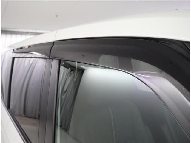 ノア ハイブリッドＳ－Ｚ　フルセグ　メモリーナビ　ＤＶＤ再生　後席モニター　バックカメラ　衝突被害軽減システム　ＥＴＣ　両側電動スライド　ＬＥＤヘッドランプ　乗車定員７人　３列シート　ワンオーナー（30枚目）