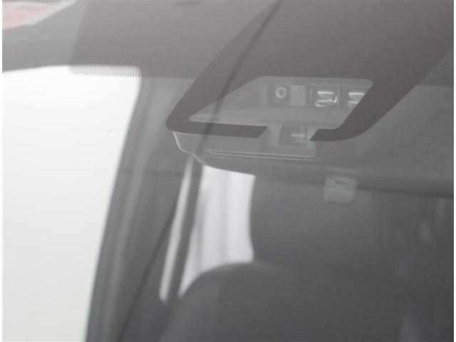 ノア Ｓｉ　ダブルバイビーＩＩ　フルセグ　メモリーナビ　ＤＶＤ再生　後席モニター　バックカメラ　衝突被害軽減システム　ＥＴＣ　両側電動スライド　ＬＥＤヘッドランプ　ウオークスルー　乗車定員７人　３列シート　ワンオーナー　フルエアロ（9枚目）