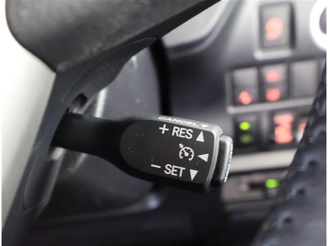 ノア Ｓｉ　ダブルバイビーＩＩ　フルセグ　メモリーナビ　ＤＶＤ再生　後席モニター　バックカメラ　衝突被害軽減システム　ＥＴＣ　両側電動スライド　ＬＥＤヘッドランプ　ウオークスルー　乗車定員７人　３列シート　ワンオーナー　フルエアロ（24枚目）