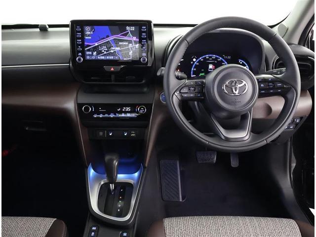 ヤリスクロス ハイブリッドＺ　フルセグ　メモリーナビ　バックカメラ　衝突被害軽減システム　ＥＴＣ　ドラレコ　ＬＥＤヘッドランプ　ワンオーナー（4枚目）