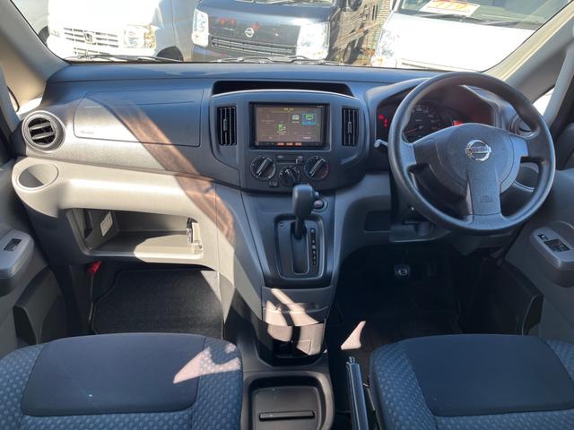 ＮＶ２００バネットバン ＧＸ　純正ナビ　バックモニター　ＥＴＣ　キーレス　ドライブレコーダー　フェンダーポール　両側スライドドア　フォグ　ＡＢＳ　マット　サイドバイザー（3枚目）