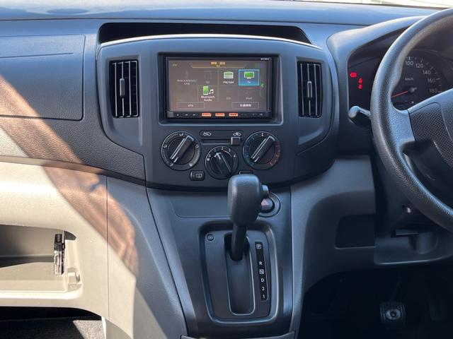 ＮＶ２００バネットバン ＧＸ　純正ナビ　バックモニター　ＥＴＣ　キーレス　ドライブレコーダー　フェンダーポール　両側スライドドア　フォグ　ＡＢＳ　マット　サイドバイザー（7枚目）