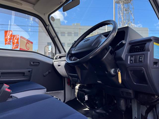 サンバーバン トランスポーター　キーレス　両側スライドドア　ヘッドライトレベライザー　パワーモード　サイドバイザー　カップホルダー　マット（21枚目）