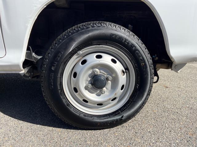 サンバーバン トランスポーター　キーレス　両側スライドドア　ヘッドライトレベライザー　パワーモード　サイドバイザー　カップホルダー　マット（52枚目）