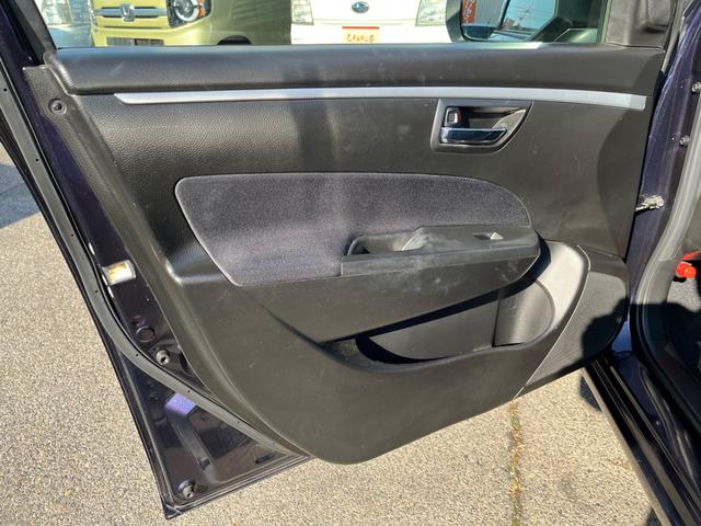 スイフト XG ユーザー様買取車両 社外ナビ 社外15AW ETC スマートキー プッシュスタート 電格ミラー セキュリティアラーム ヘッドライトレベライザー リアスポイラー(47枚目)