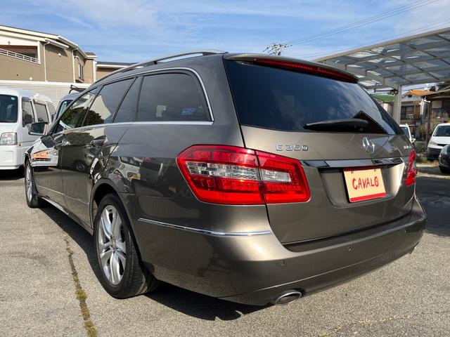 Eクラスステーションワゴン E350ブルテックステーションワゴンアバンG ディーゼルターボ サンルーフ 純正ナビ バックモニター キーレス ETC HIDライト 本革シート 革巻きステアリング 電動リアゲート ルーフレール(18枚目)