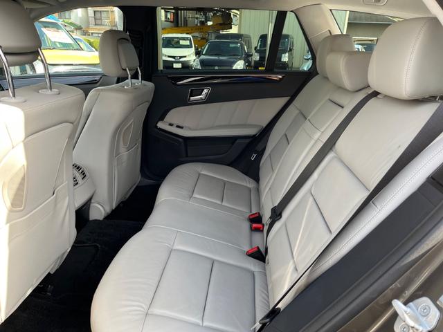 Eクラスステーションワゴン E350ブルテックステーションワゴンアバンG ディーゼルターボ サンルーフ 純正ナビ バックモニター キーレス ETC HIDライト 本革シート 革巻きステアリング 電動リアゲート ルーフレール(22枚目)