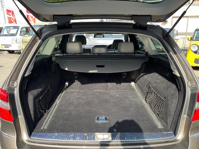 Eクラスステーションワゴン E350ブルテックステーションワゴンアバンG ディーゼルターボ サンルーフ 純正ナビ バックモニター キーレス ETC HIDライト 本革シート 革巻きステアリング 電動リアゲート ルーフレール(23枚目)