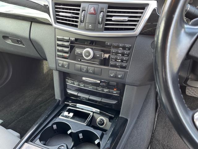 Eクラスステーションワゴン E350ブルテックステーションワゴンアバンG ディーゼルターボ サンルーフ 純正ナビ バックモニター キーレス ETC HIDライト 本革シート 革巻きステアリング 電動リアゲート ルーフレール(28枚目)