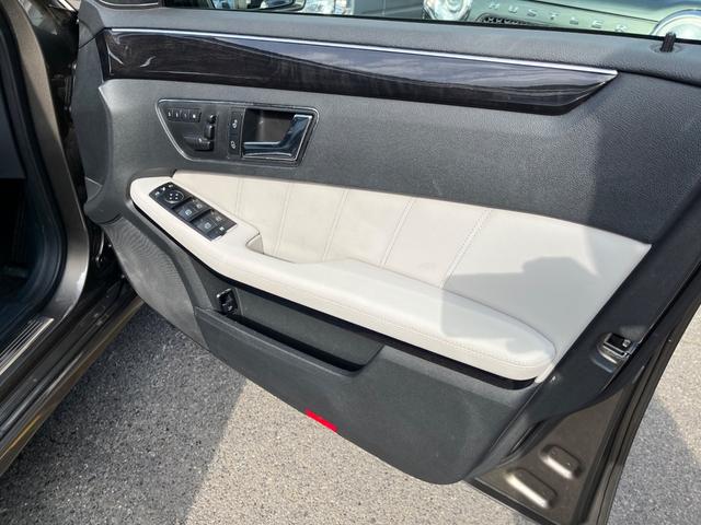 Eクラスステーションワゴン E350ブルテックステーションワゴンアバンG ディーゼルターボ サンルーフ 純正ナビ バックモニター キーレス ETC HIDライト 本革シート 革巻きステアリング 電動リアゲート ルーフレール(32枚目)