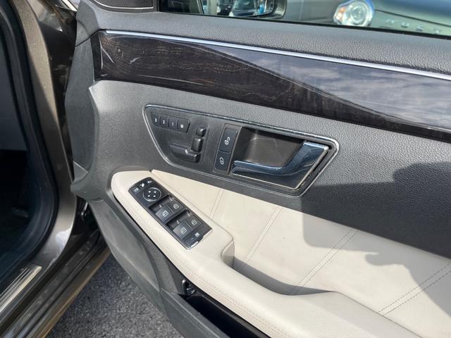 Eクラスステーションワゴン E350ブルテックステーションワゴンアバンG ディーゼルターボ サンルーフ 純正ナビ バックモニター キーレス ETC HIDライト 本革シート 革巻きステアリング 電動リアゲート ルーフレール(33枚目)