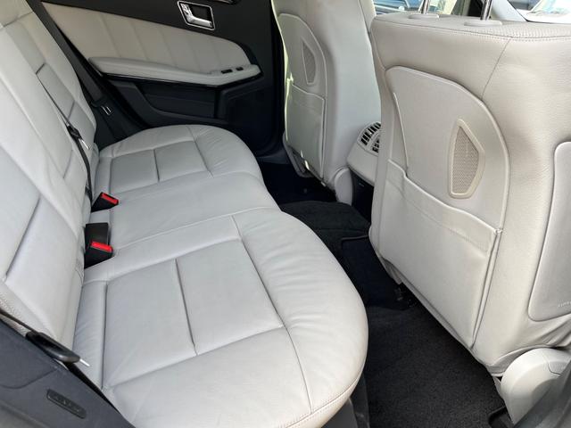 Eクラスステーションワゴン E350ブルテックステーションワゴンアバンG ディーゼルターボ サンルーフ 純正ナビ バックモニター キーレス ETC HIDライト 本革シート 革巻きステアリング 電動リアゲート ルーフレール(41枚目)