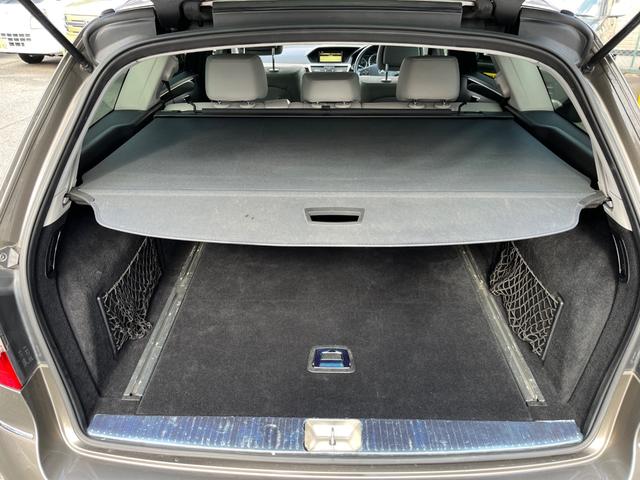 Eクラスステーションワゴン E350ブルテックステーションワゴンアバンG ディーゼルターボ サンルーフ 純正ナビ バックモニター キーレス ETC HIDライト 本革シート 革巻きステアリング 電動リアゲート ルーフレール(46枚目)