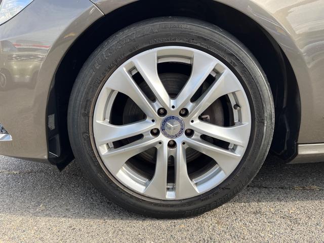 Eクラスステーションワゴン E350ブルテックステーションワゴンアバンG ディーゼルターボ サンルーフ 純正ナビ バックモニター キーレス ETC HIDライト 本革シート 革巻きステアリング 電動リアゲート ルーフレール(57枚目)